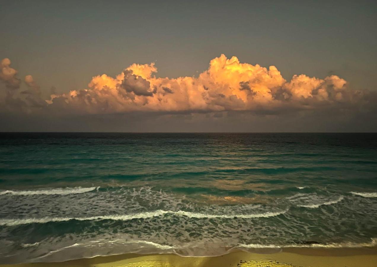 Beachside Apartments Cancún Eksteriør billede