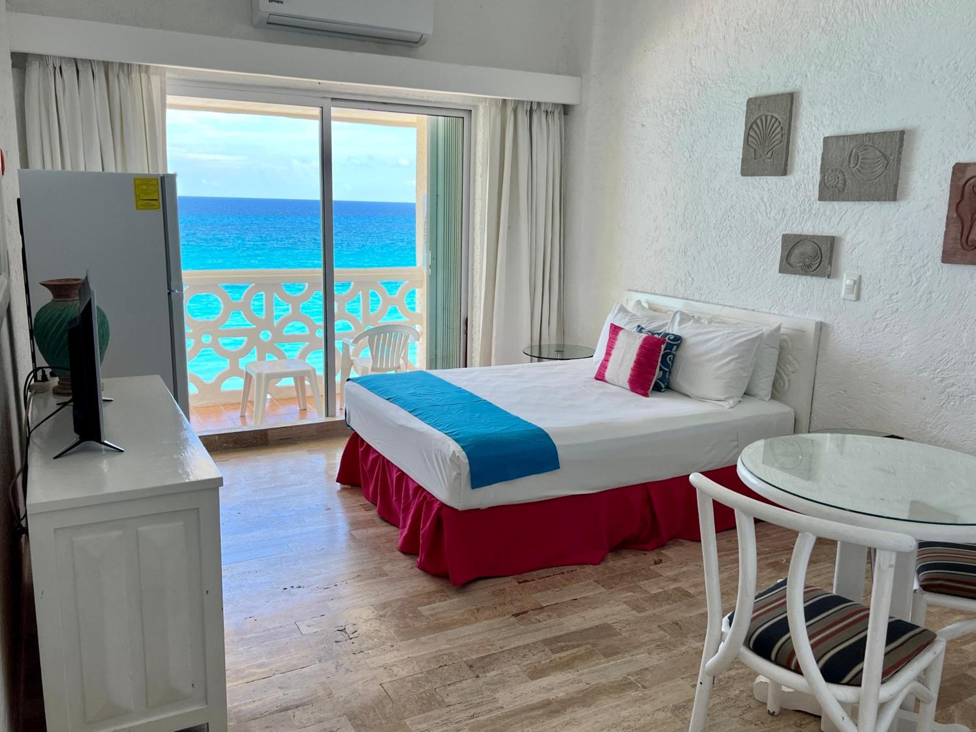Beachside Apartments Cancún Eksteriør billede