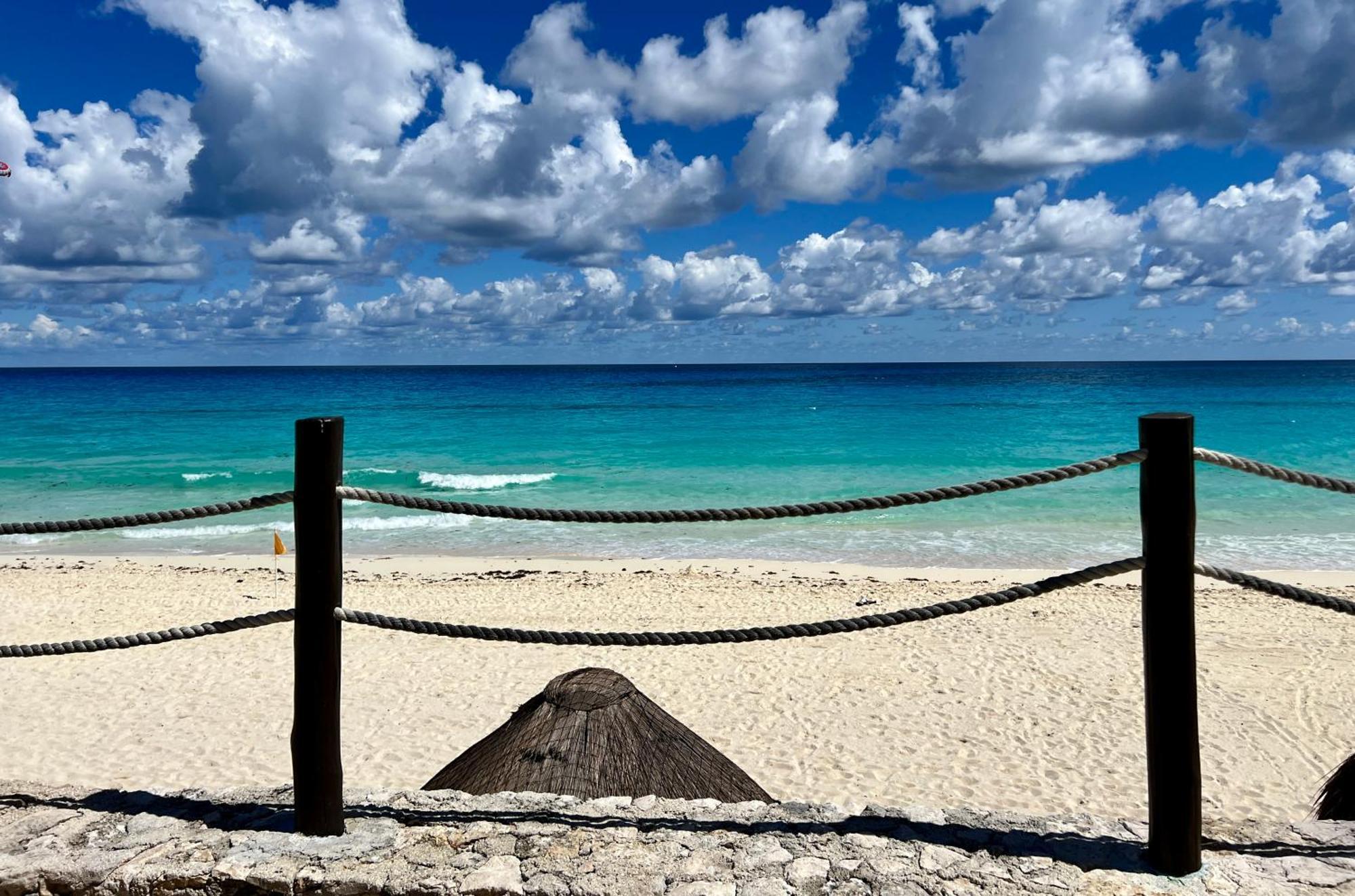 Beachside Apartments Cancún Eksteriør billede